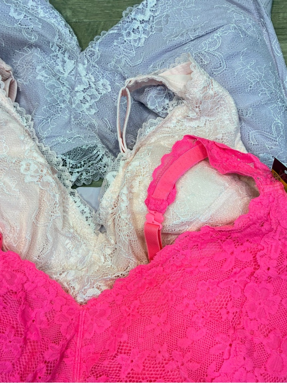Secret Treasures No Boundaries 3 Lace Wirefree Bras - Picture 7 of 10